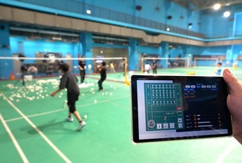 NCKU Sports Winter Camp Introduces AIoT Badminton Training System for an Enhanced and Exciting Exercise Experience